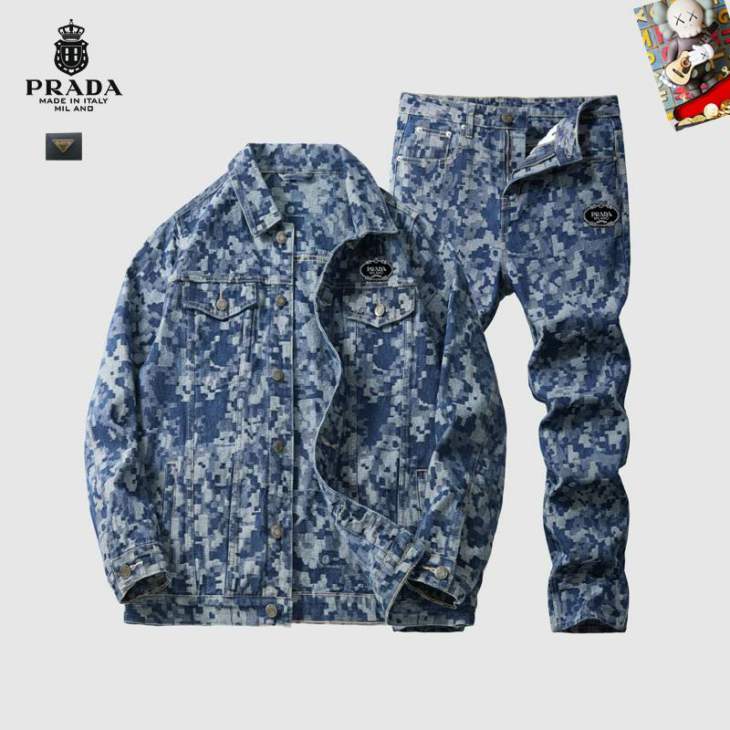 Picture of Prada Sweater Suits _SKUPradaM-3XL25tr40041987